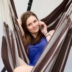 AMANKA XXL Silla Colgante Para Sentarse 2 Personas Hamaca 185x130cm 150Kg Sillón Para Mecerse Columpio 100% Algodón Incl Pivote Giratorio 360° Rayas Marrones 7 AMANKA XXL Silla Colgante Para Sentarse 2 Personas Hamaca 185x130cm 150Kg Sillón Para Mecerse Columpio 100% Algodón Incl Pivote Giratorio 360° Rayas Marrones -Mano Mano Ventas 11252015 3