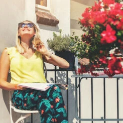 Relaxdays Mesa Plegable Balcón, 3 Alturas, 59,5x60 Cm, Mesita Colgante Con 2 Posavasos, Mueble Exterior Barandilla, Gris -Mano Mano Ventas 89382796 3